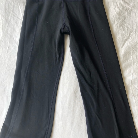 Lululemon Groove Crop Cropped Leggings Size 4 - Picture 5 of 8